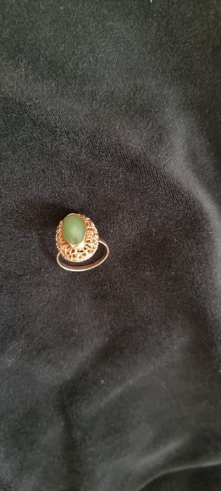 Pierścionek złoty z nefrytem pr.583