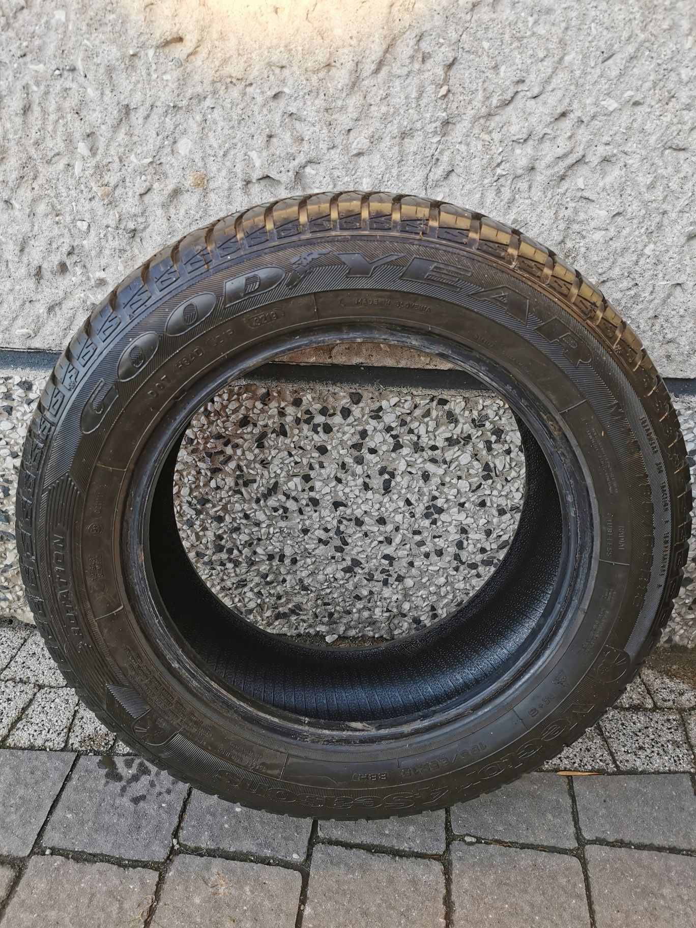 Opony całoroczne Goodyear Vector 185 65 R15