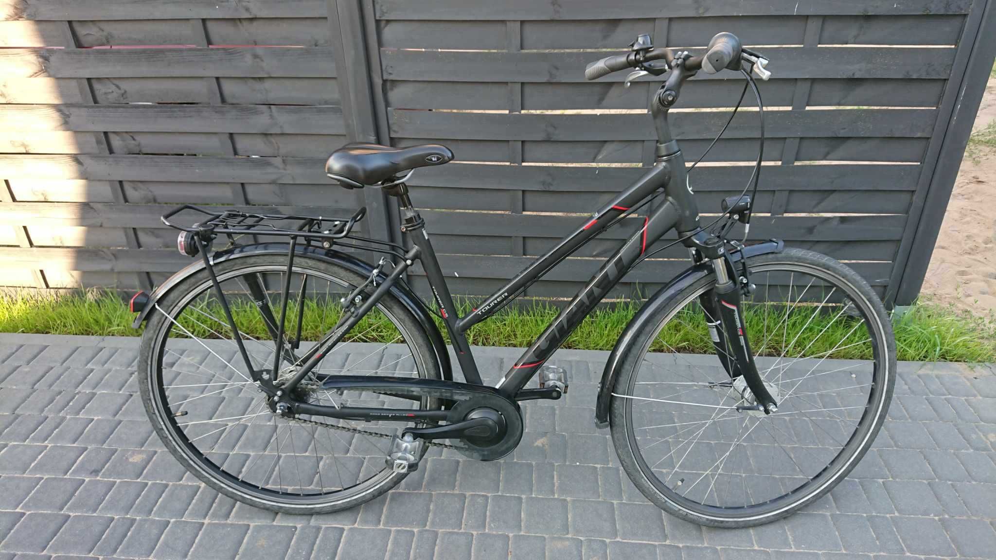 Rower miejski GIANT TOURER CS 28" Rozmiar M NEXUS 7