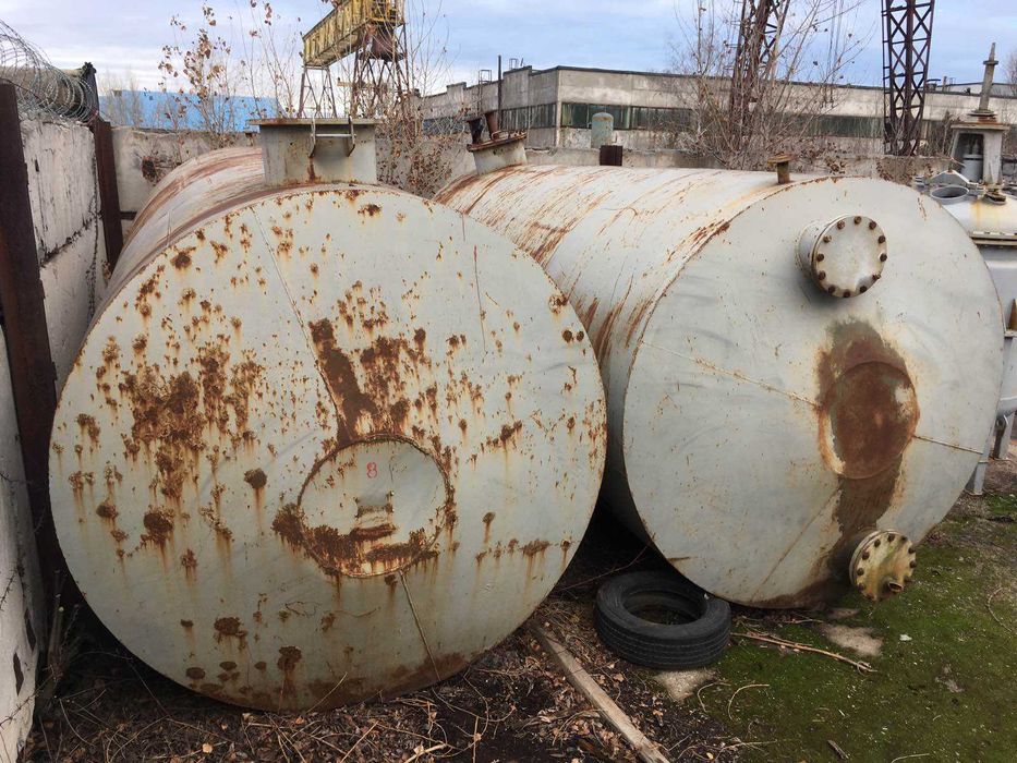 Емкости 5,10,25,50,75,100 куб м, бочки, цистерны, резервуары, ресивер