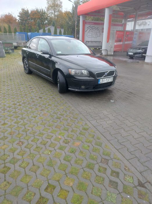 Volvo S40 II sedan salon polska
