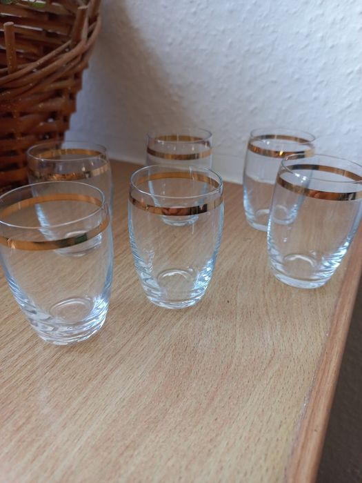 Zestaw sześciu kieliszków, beczółki PRL