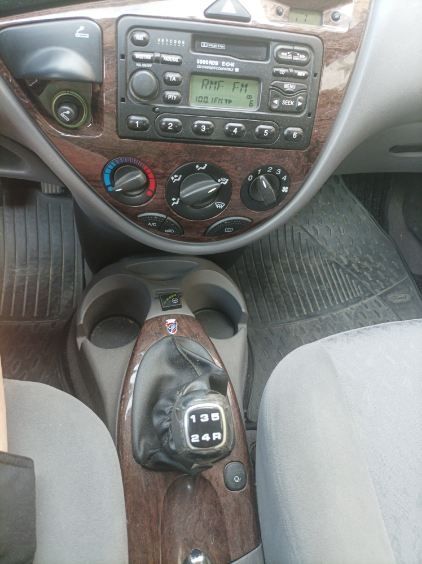 Ford Focus mk1 99r 2.0 b+g