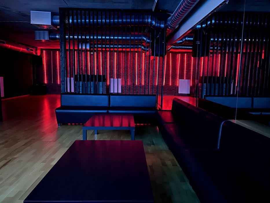 KLUB/LOKAL Na Wyłączność, URODZINY, 18-stke, Imprezy Firmowe, taneczna