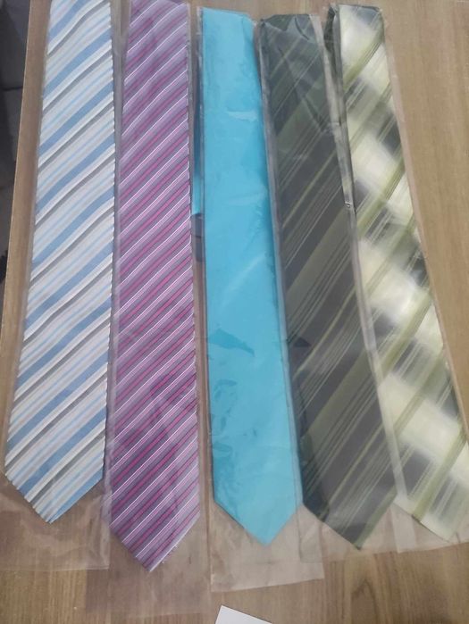 Krawaty męskie .