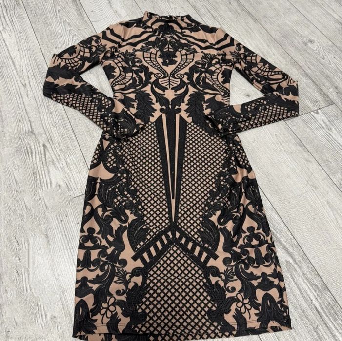 Продам турецкое платье с камушками