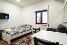 Arrenda-se apartamento T0, mobilado rua Ferreira Borges
