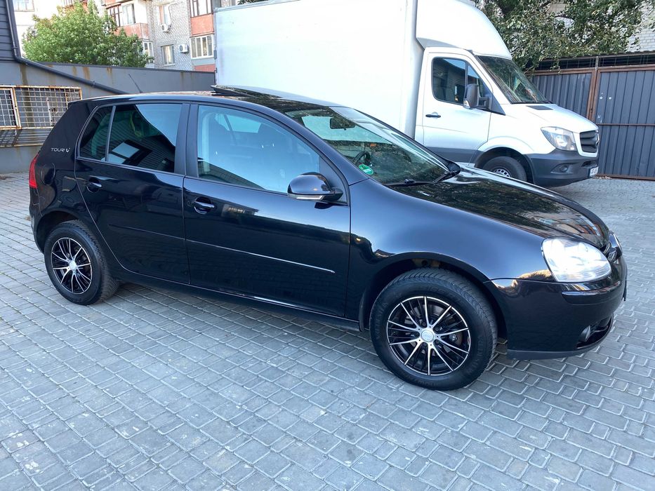 Продам Volkswagen Golf 2007 р. не фарбований, гарна комплектація