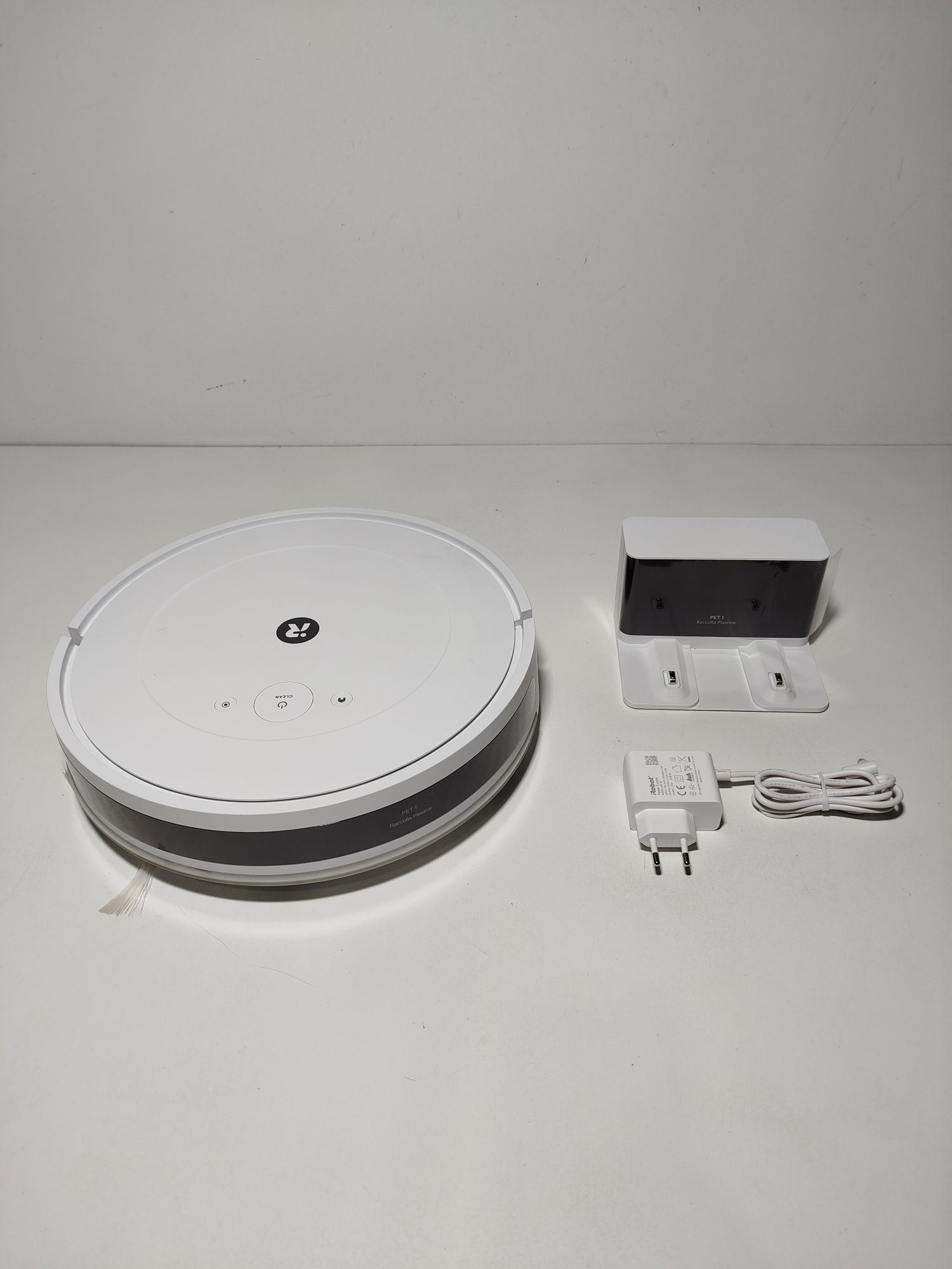 Robot sprzątający iRobot Roomba Combo Essential biały