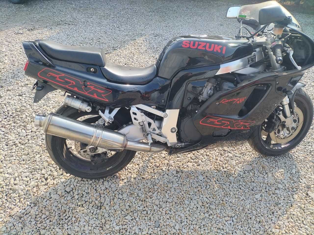 Suzuki GSX-R 750