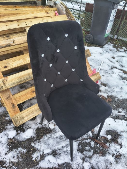Piękne krzesło fotel ozdobne ,tapicerowane stan bdb wysyłka czarne cek
