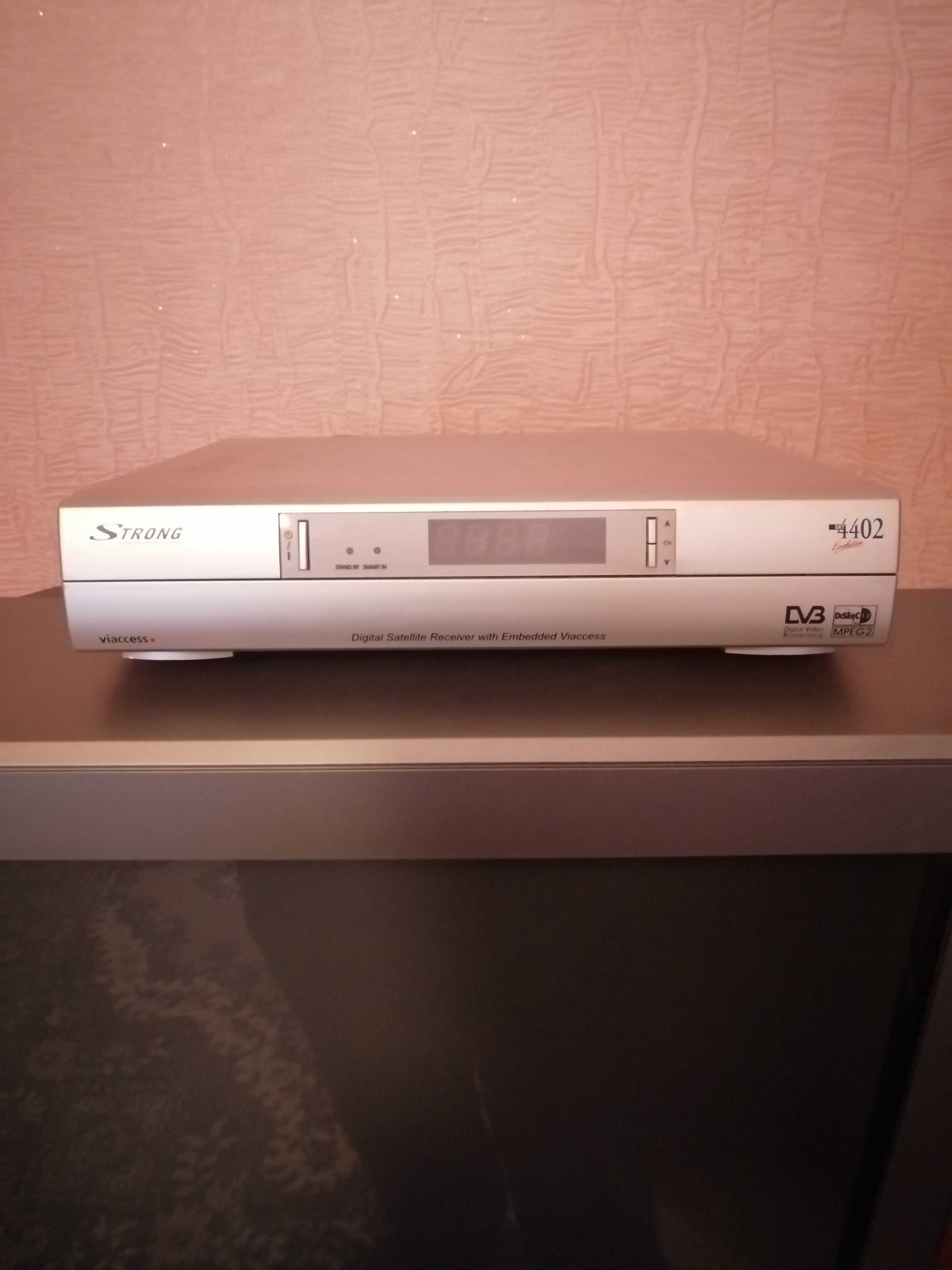 Телевизор б/у супер + тюнер+DVD ввс