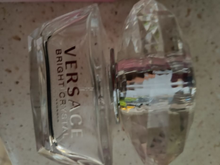 Orginalny flakon po perfumach Versace