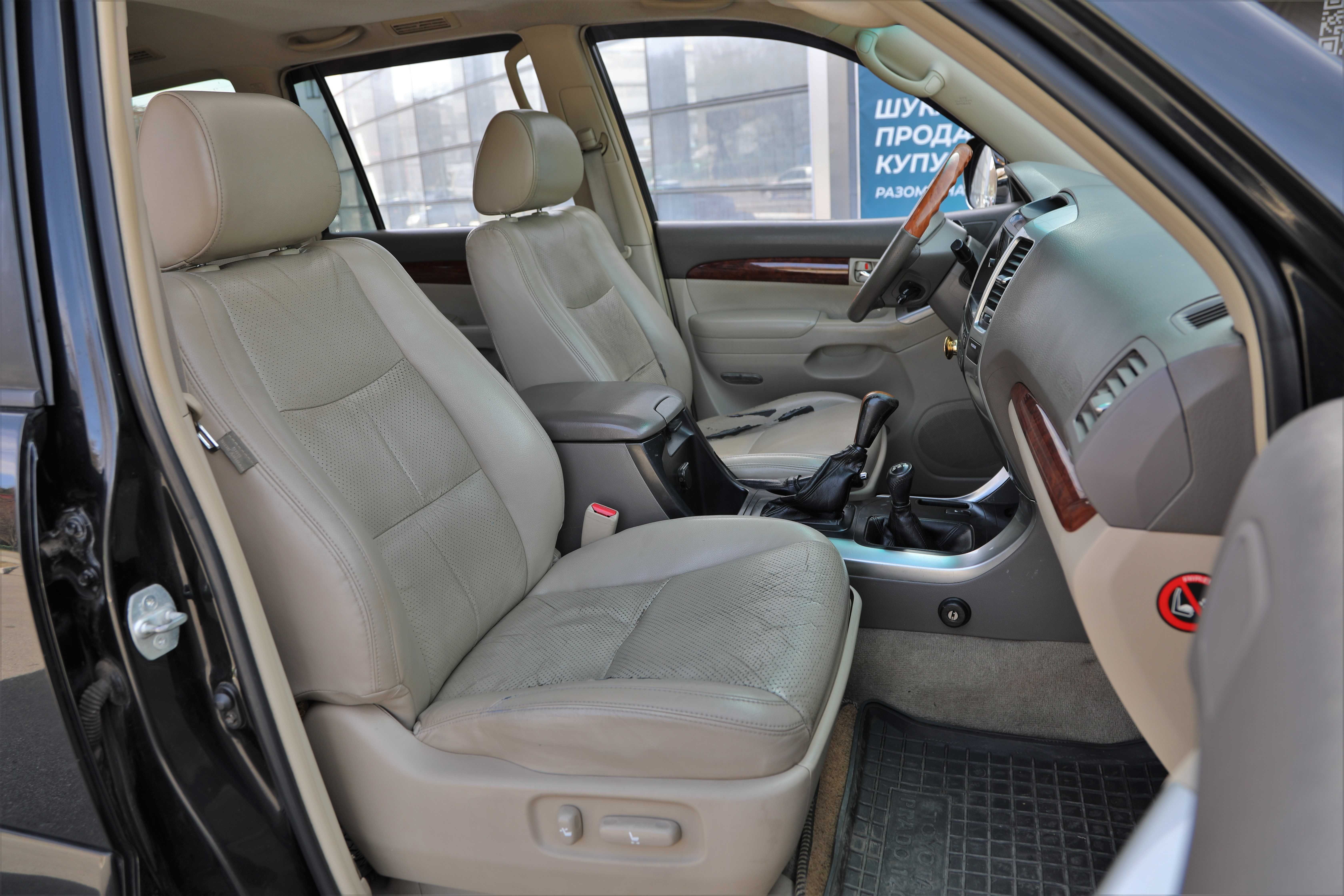 Офіційний Toyota Land Cruiser Prado 120 2006 року