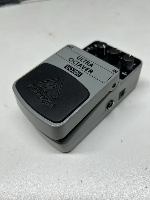 Гітарна педаль Behriger UO300 Ultra Octaver