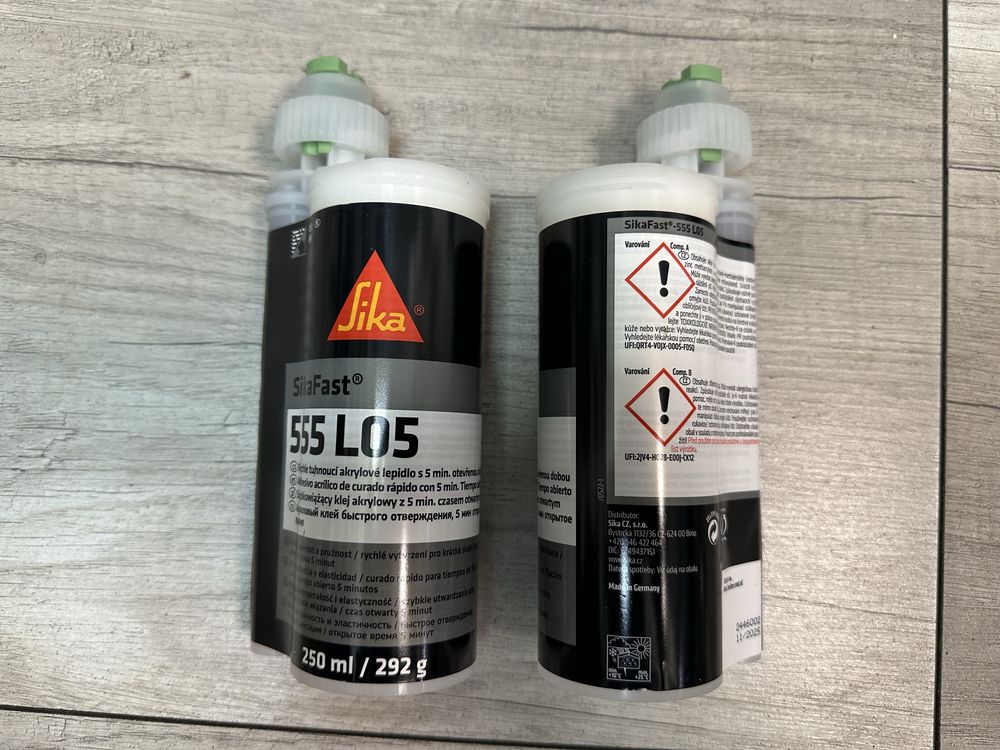 Klej akrylowy 250ml SikaFast 555 L05