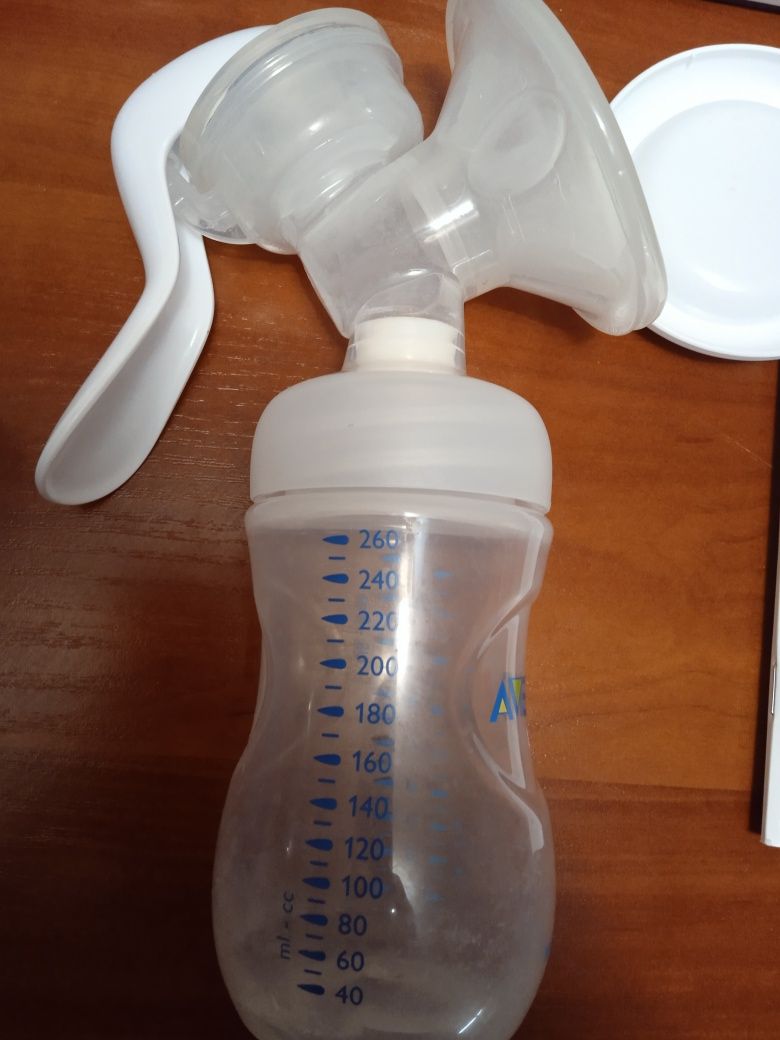 Молокоотсос Avent Philips