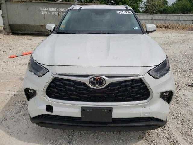 Toyota Highlander L 2023 Року