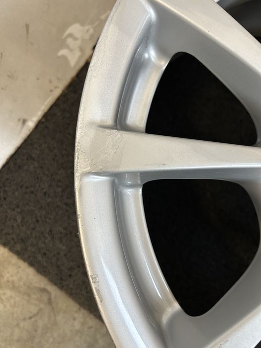 126 Felgi Aluminiowe RENAUT TRAFIC R 16 7J ET 31 Bardzo Ładne