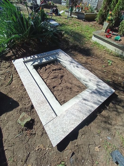 Rozbiórki  nagrobków , kostka wokół grobu,nagrobki