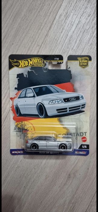 Hotwheels premium !!!