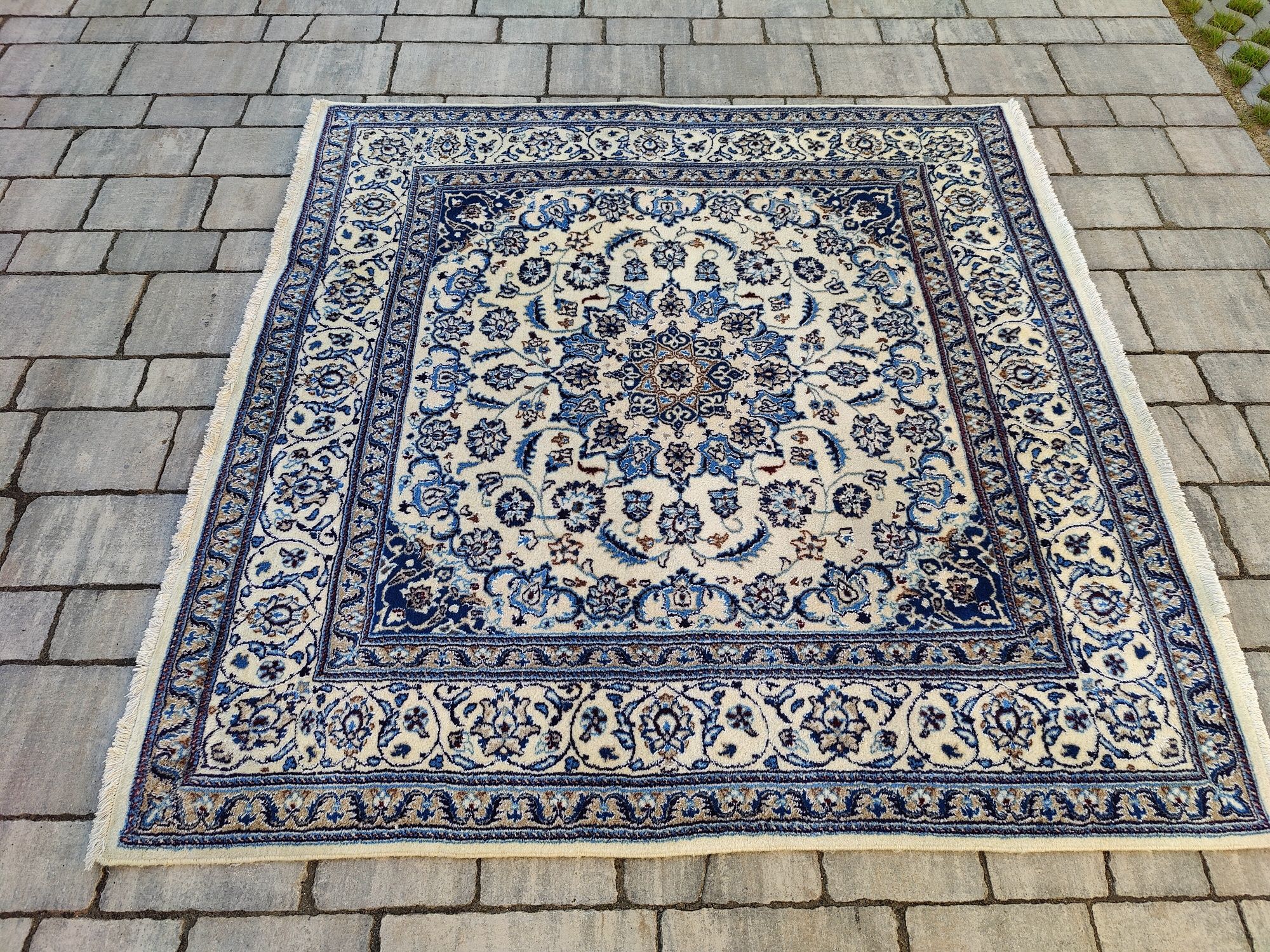 Dywan ręcznie tkany orientalny 260*202 cm.