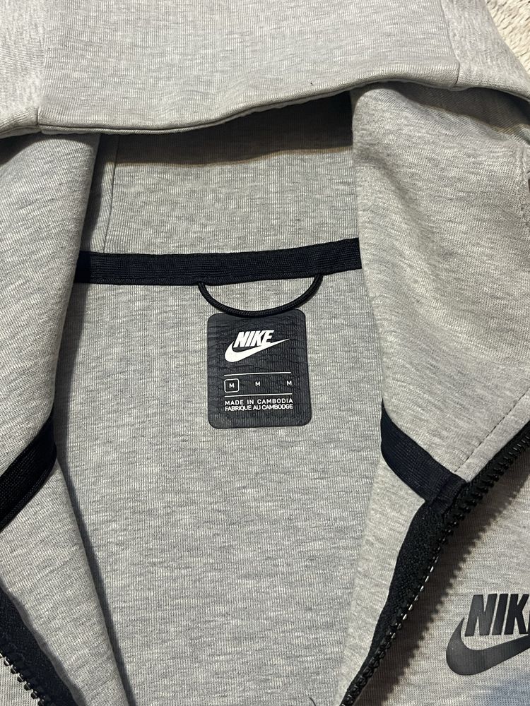 Кофта/зіпка  Nike Tech Fleece ( оригінал )