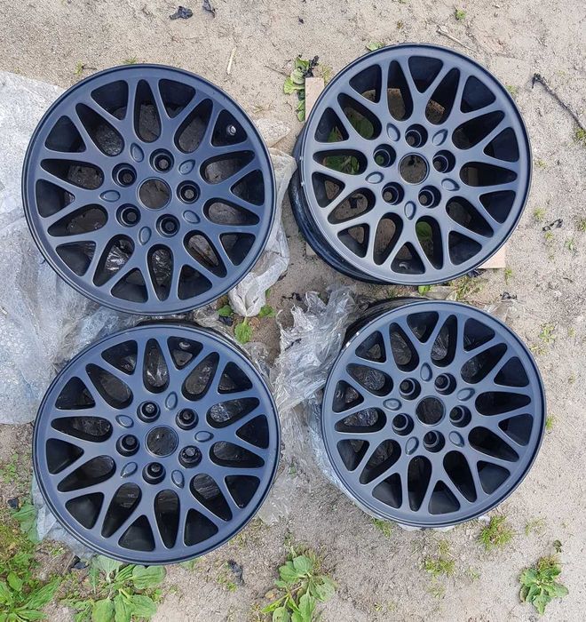 Felgi aluminiowe OEM 15x7J Jeep cherokee XJ