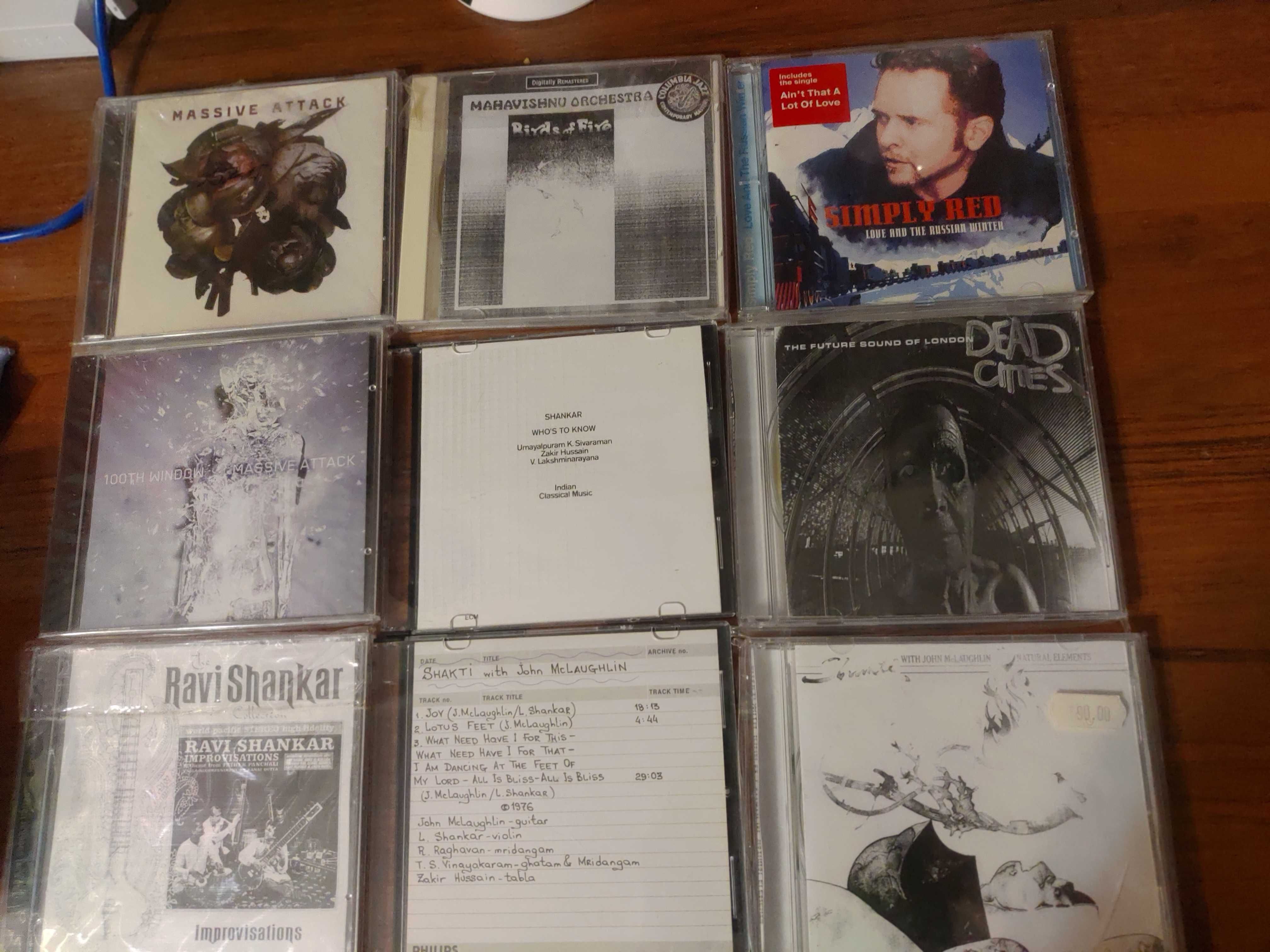 CD диски різні направлення музики.