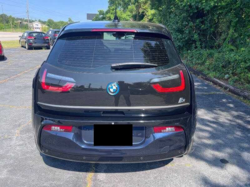 2019    BMW   i3