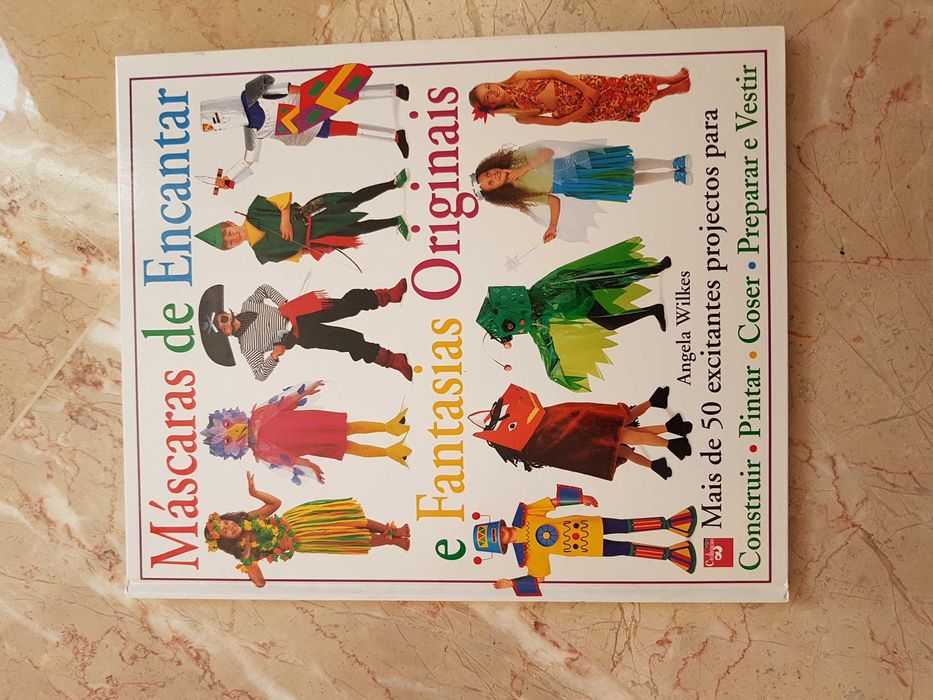 Livro "Máscaras de encantar e fantasias originais"