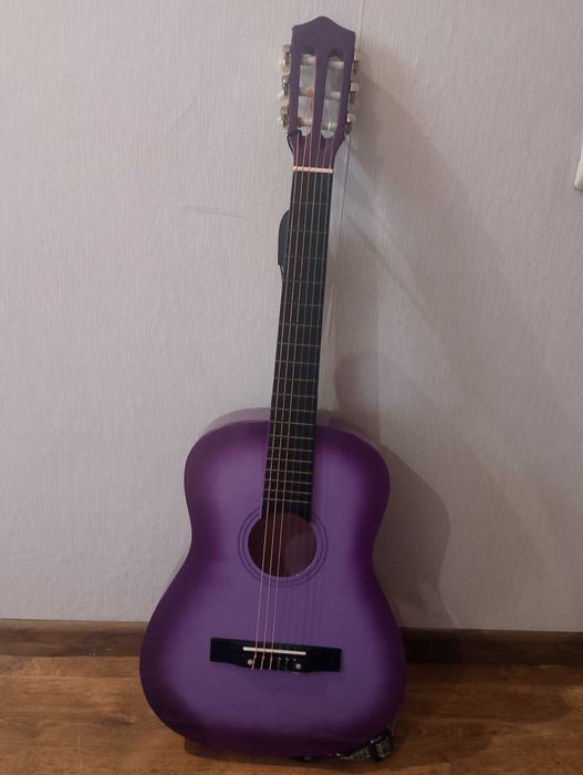 Продам Гітару + чехол