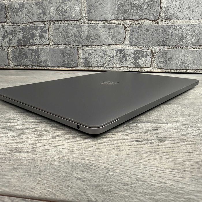 Ноутбук Apple MacBook Pro 13 2020 (M1 | 16Gb | 512Gb SSD | 8 GPU)