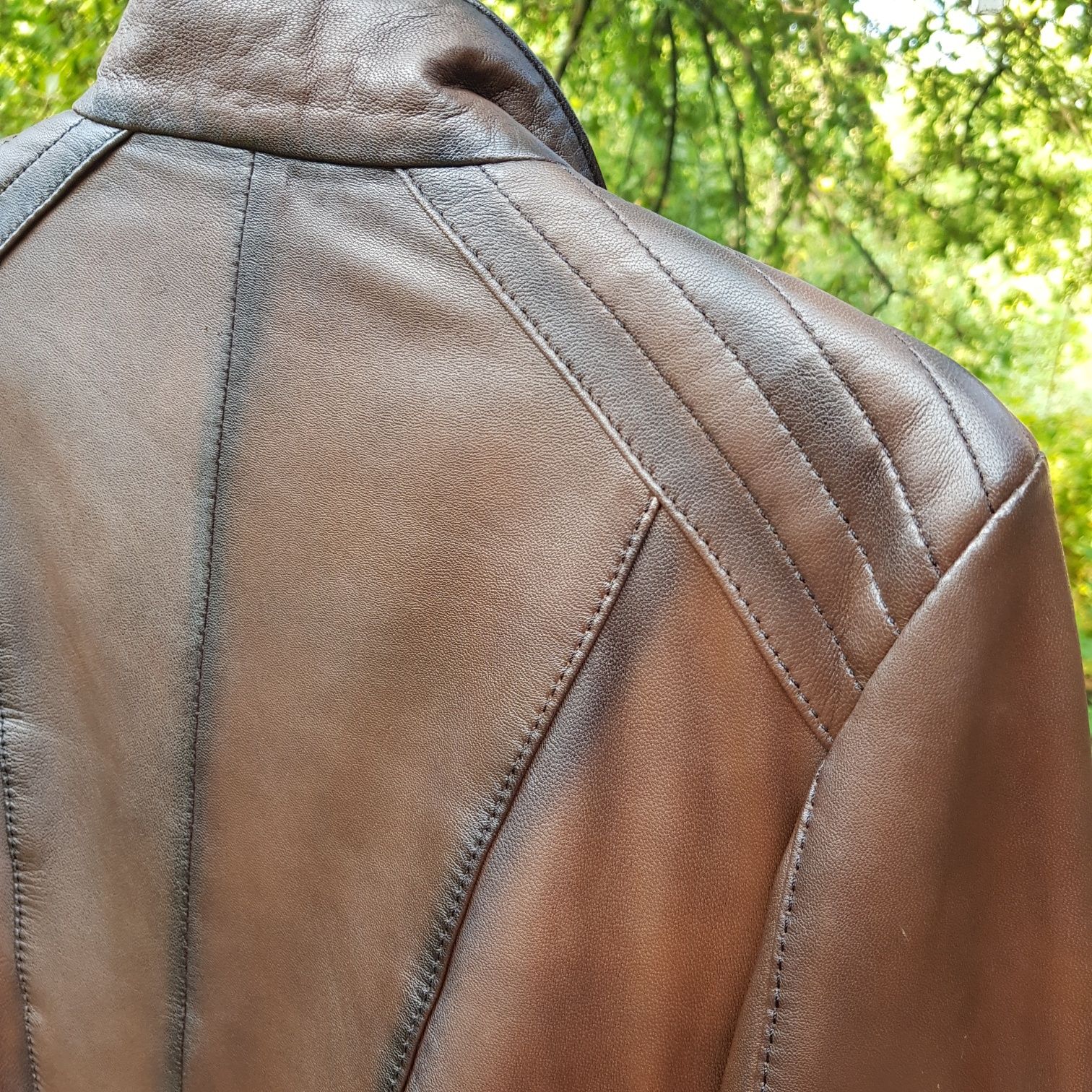 Кожаная куртка женская,Турция,коричневая с затемнениями ..размер на 46