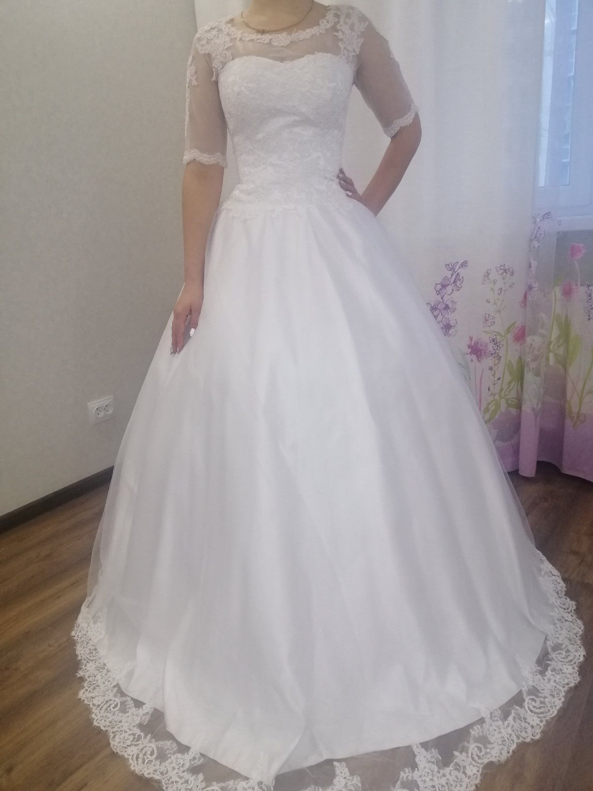 Весільна сукня розмір42-44