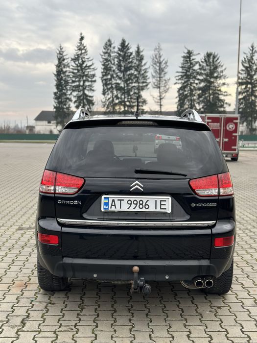 CITROEN  C-CROSSER. Автомат. 7-мість