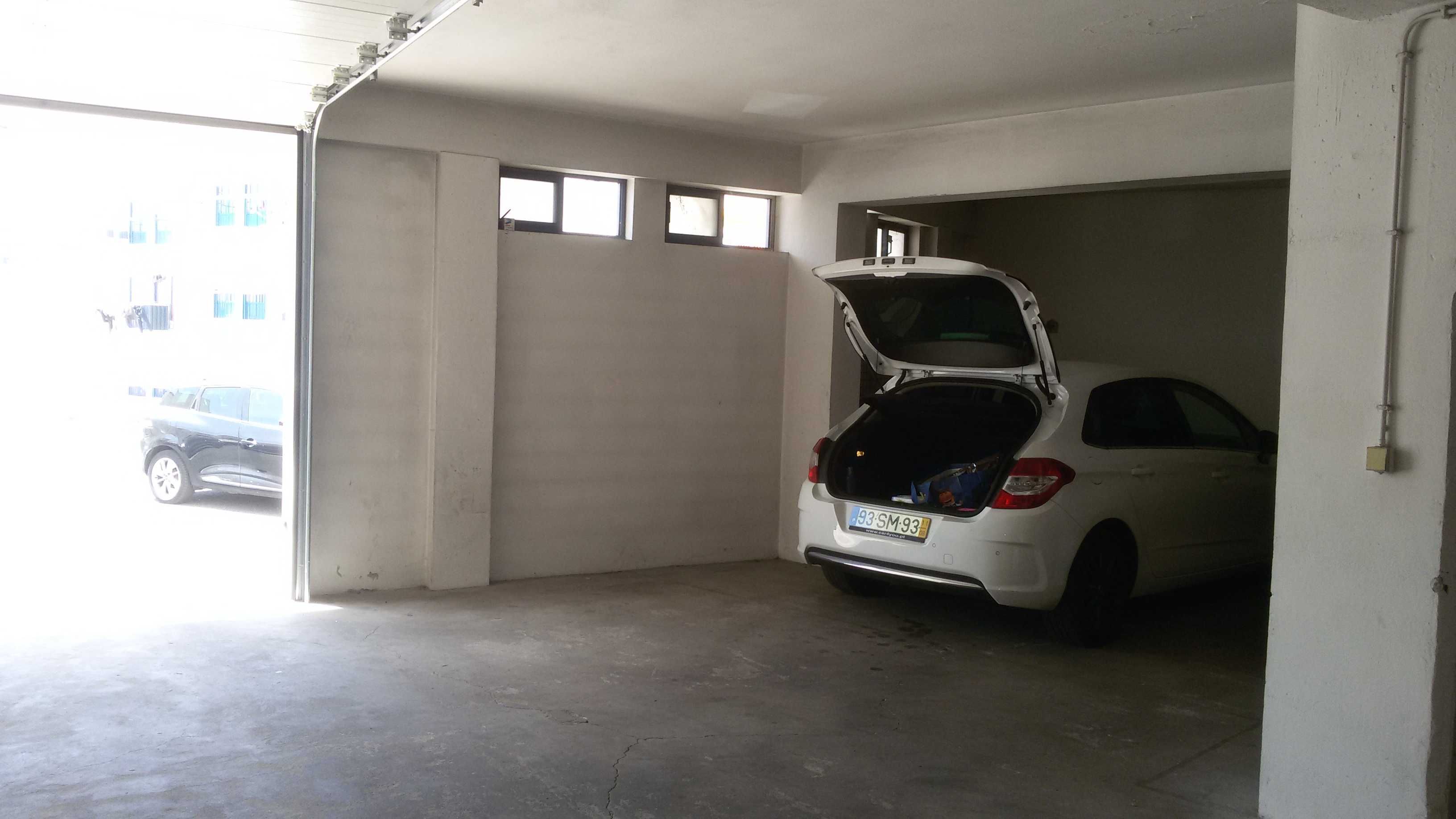 CASA dos BARCOS Alojamento centro Nazaré c garagem - perto Mini-preço