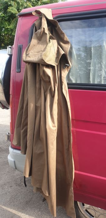 Плащ армійський. Добрий стан.