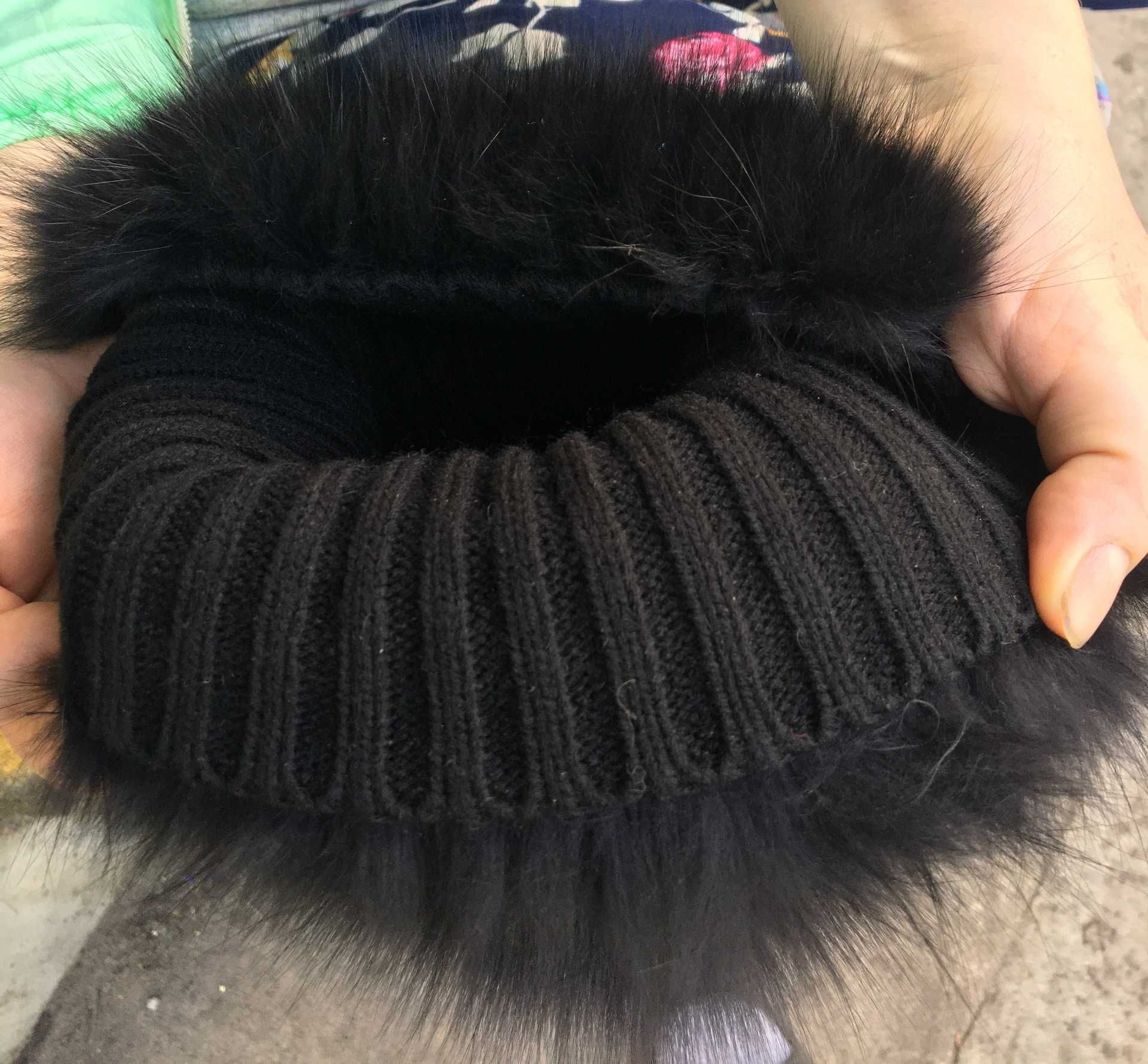 Новая зимняя шапка из искусственного меха