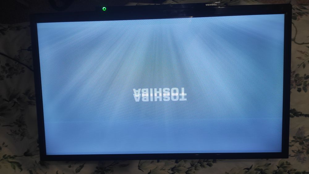 Телевізор TOSHIBA 32W2863DG на запчастини