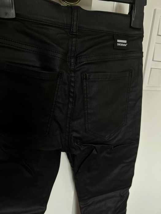 Spodnie damskie z połyskiem