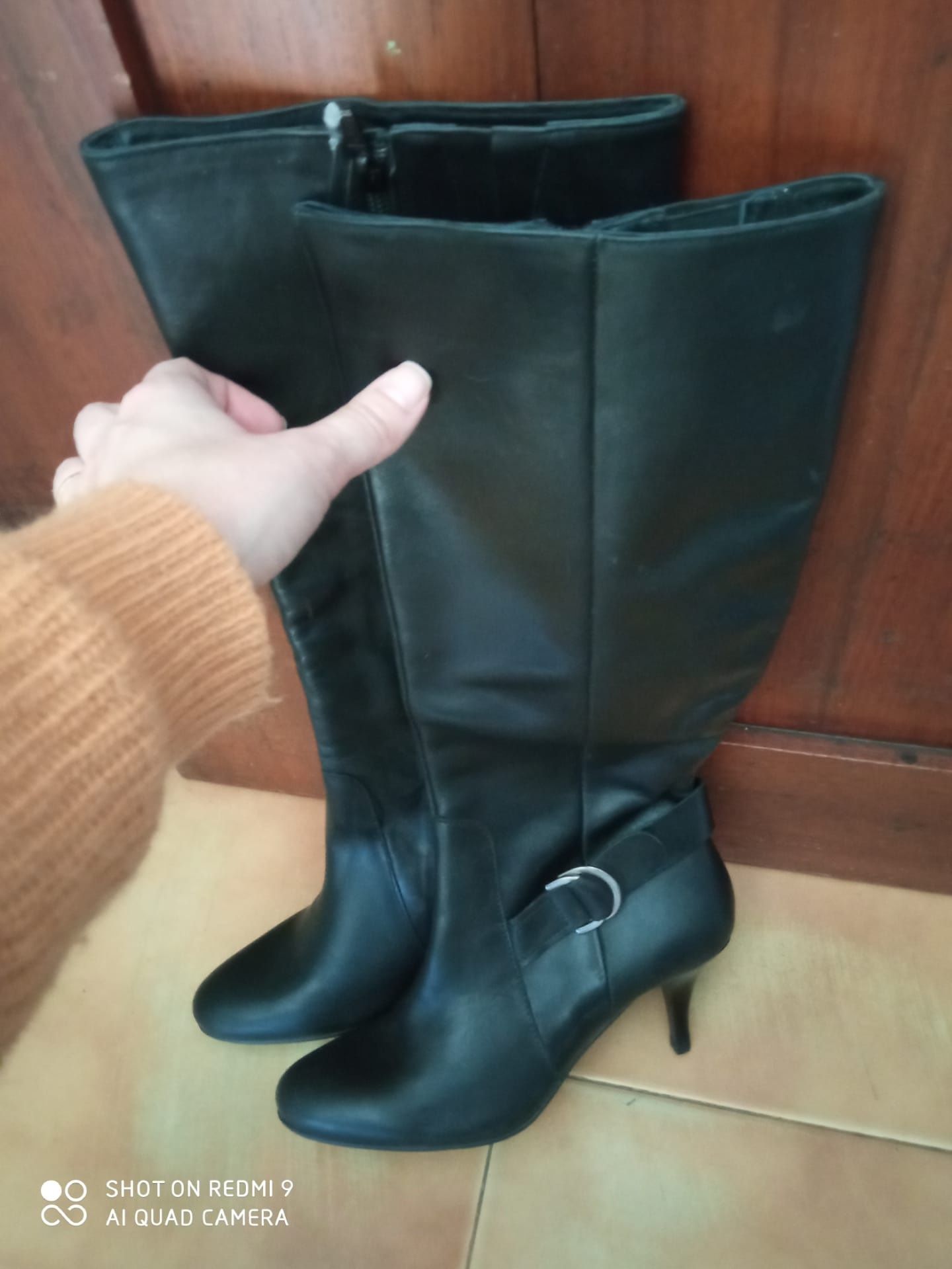 Botas em pele pretas novas tamanho 37