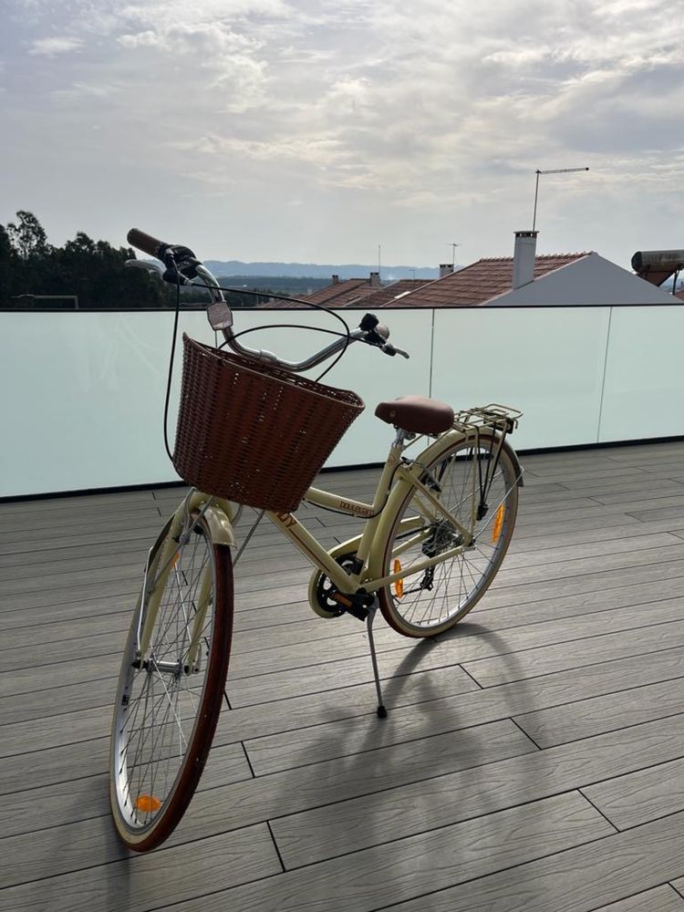 Bicicleta de sra VEM AI O BOM TEMPO