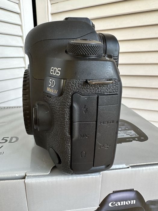 Aparat Canon 5D mark IV
