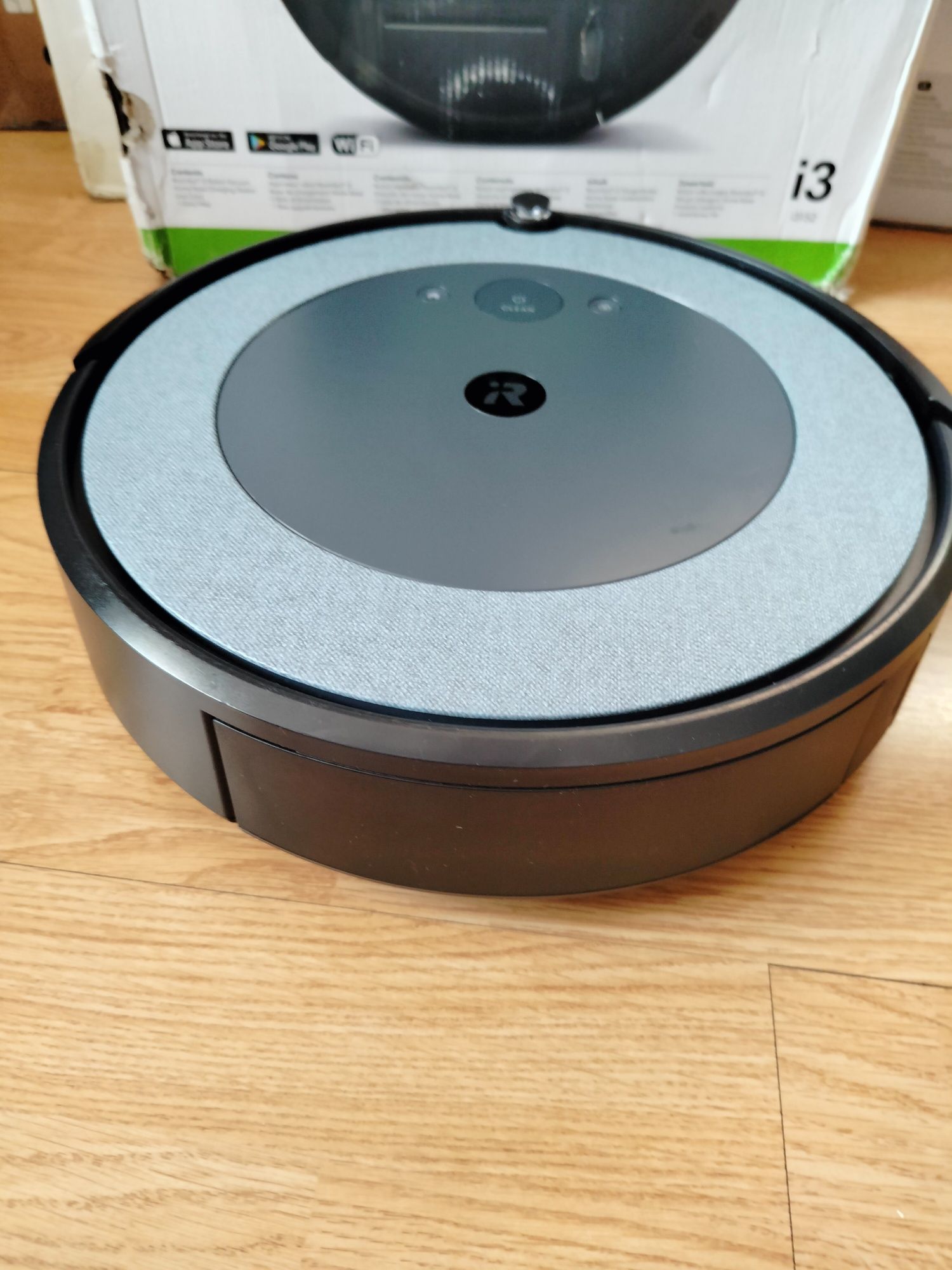 Robot sprzątający iRobot Roomba i3 wi-fi