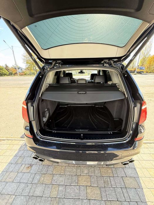 Официальный BMW X3 M-Paket 2.0 дизель 2017 год (MAXIMAL)