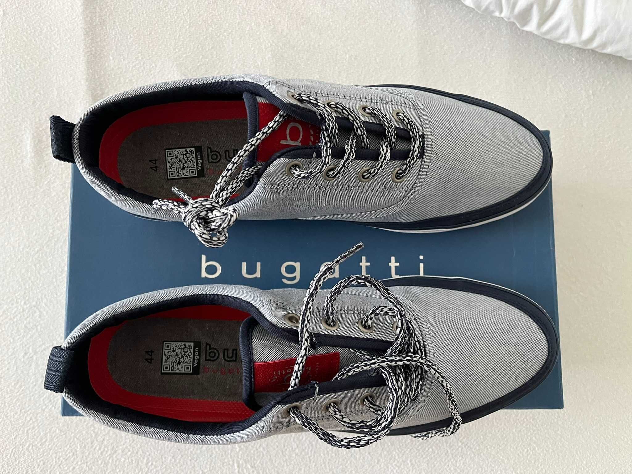 Buty letnie Bugatti rozmiar 44