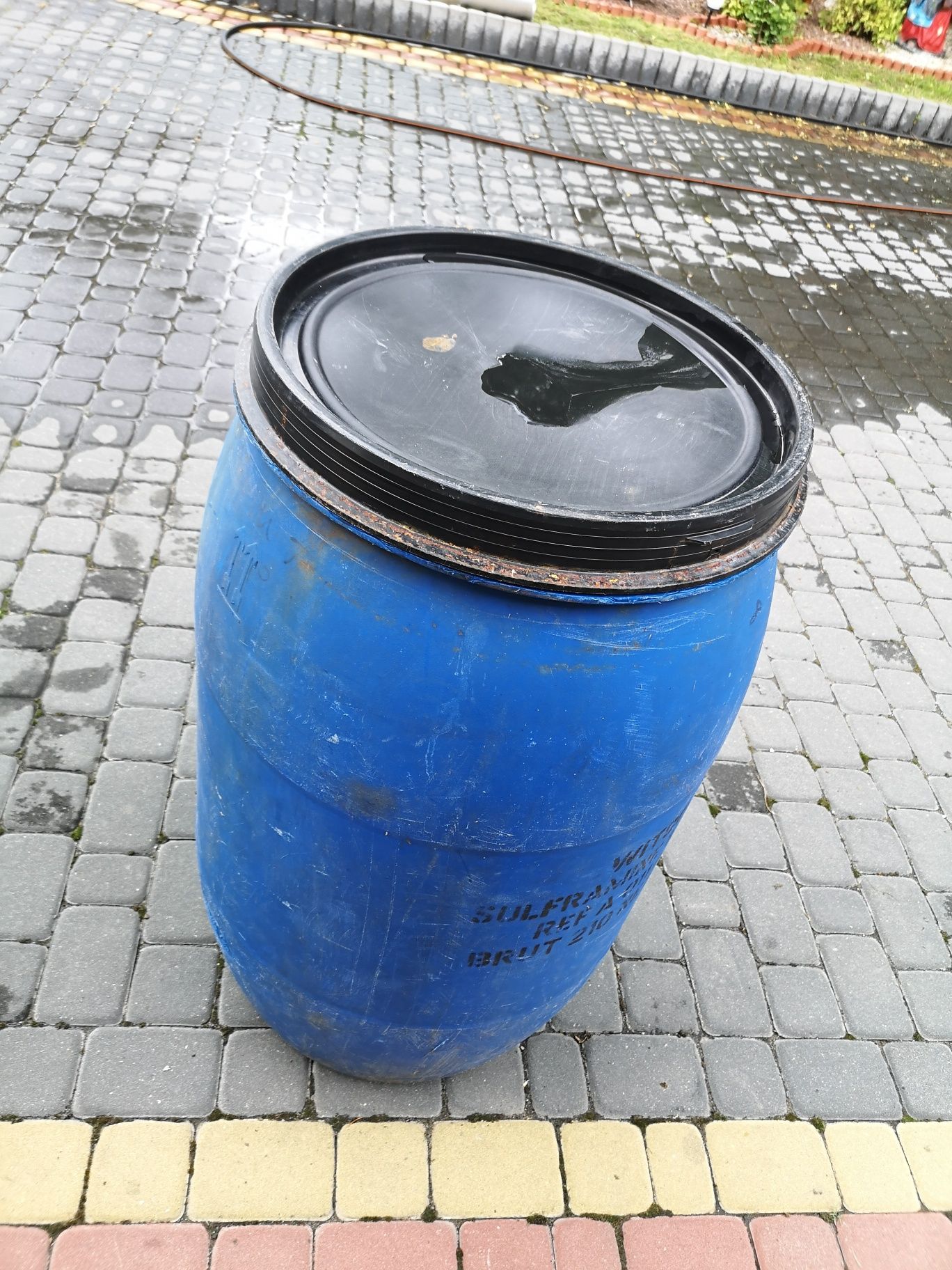 Beczka Beczki 240L i 120L (około 10 sztuk)
