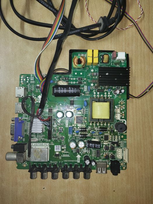 Плата телевізора динаміки