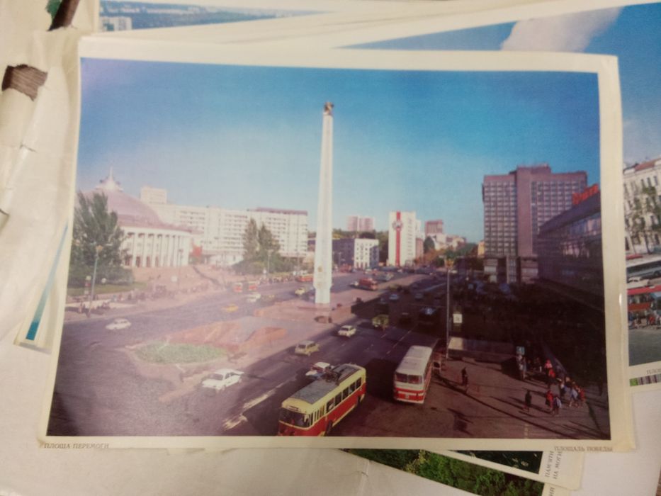 28 фото картин и рекомендация КИЕВ - столица УРСР 90г. 30*40см